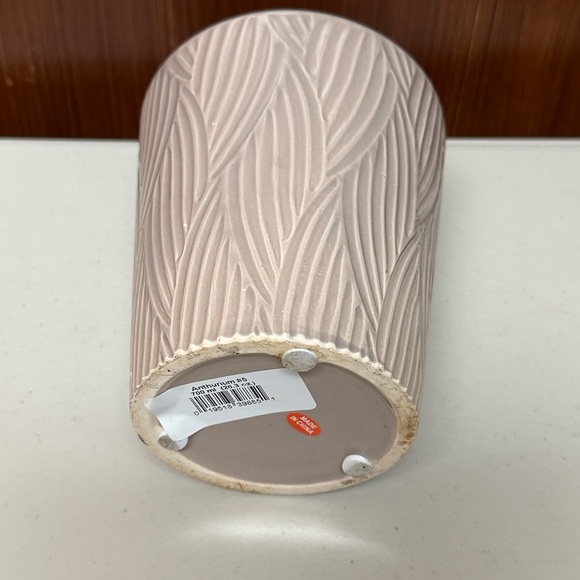 Indoor ceramic leaves engraved Planter pot - Picture 3 of 12